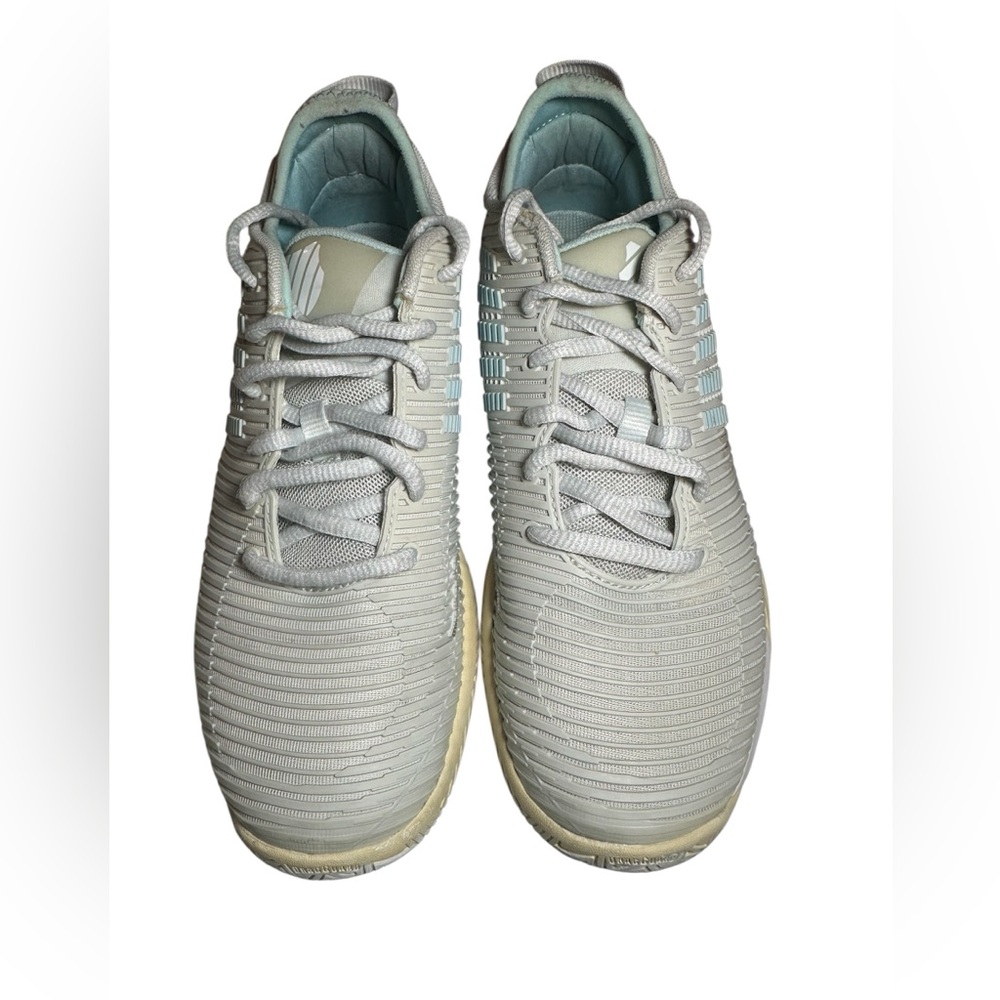 K.SWISS Women's Light Gray Athletic Shoes
